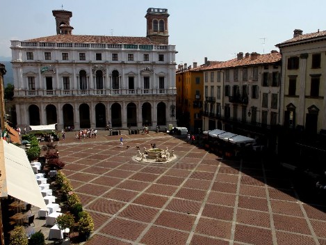 Bergamo - Piazza Matteotti