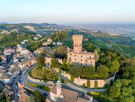 Oltrepò pavese - Castello di Cigognola